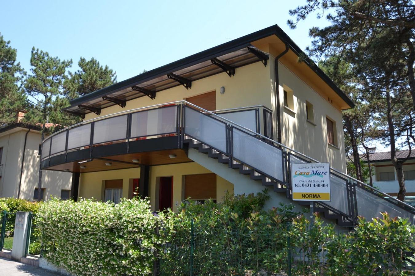 Norma Apartment Бибионе Екстериор снимка