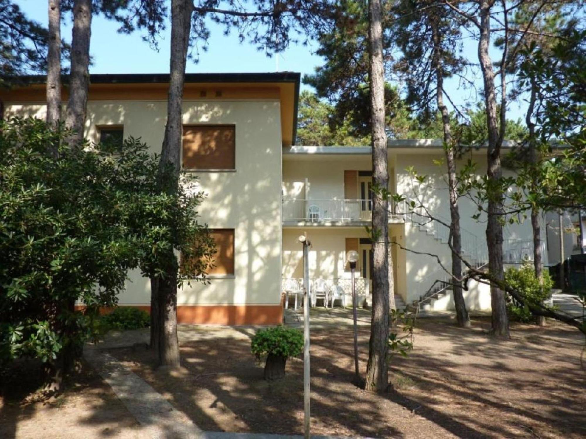 Norma Apartment Бибионе Екстериор снимка